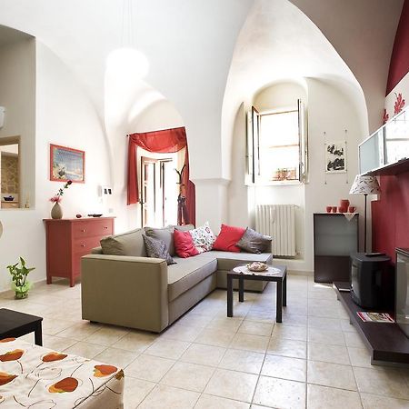Il Dammuso Nel Vicolo Apartment Scicli Ruang foto